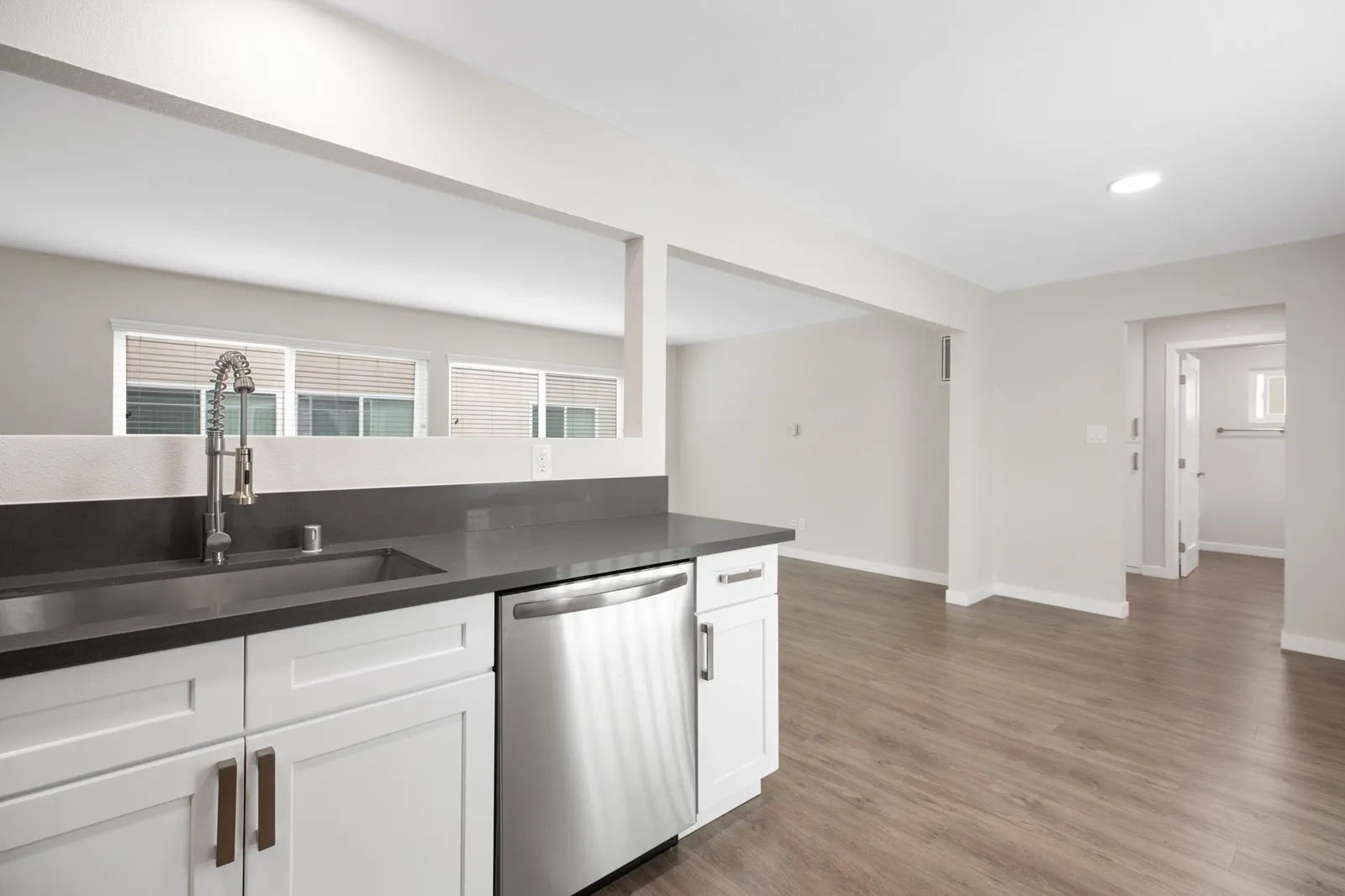 property for rent #16