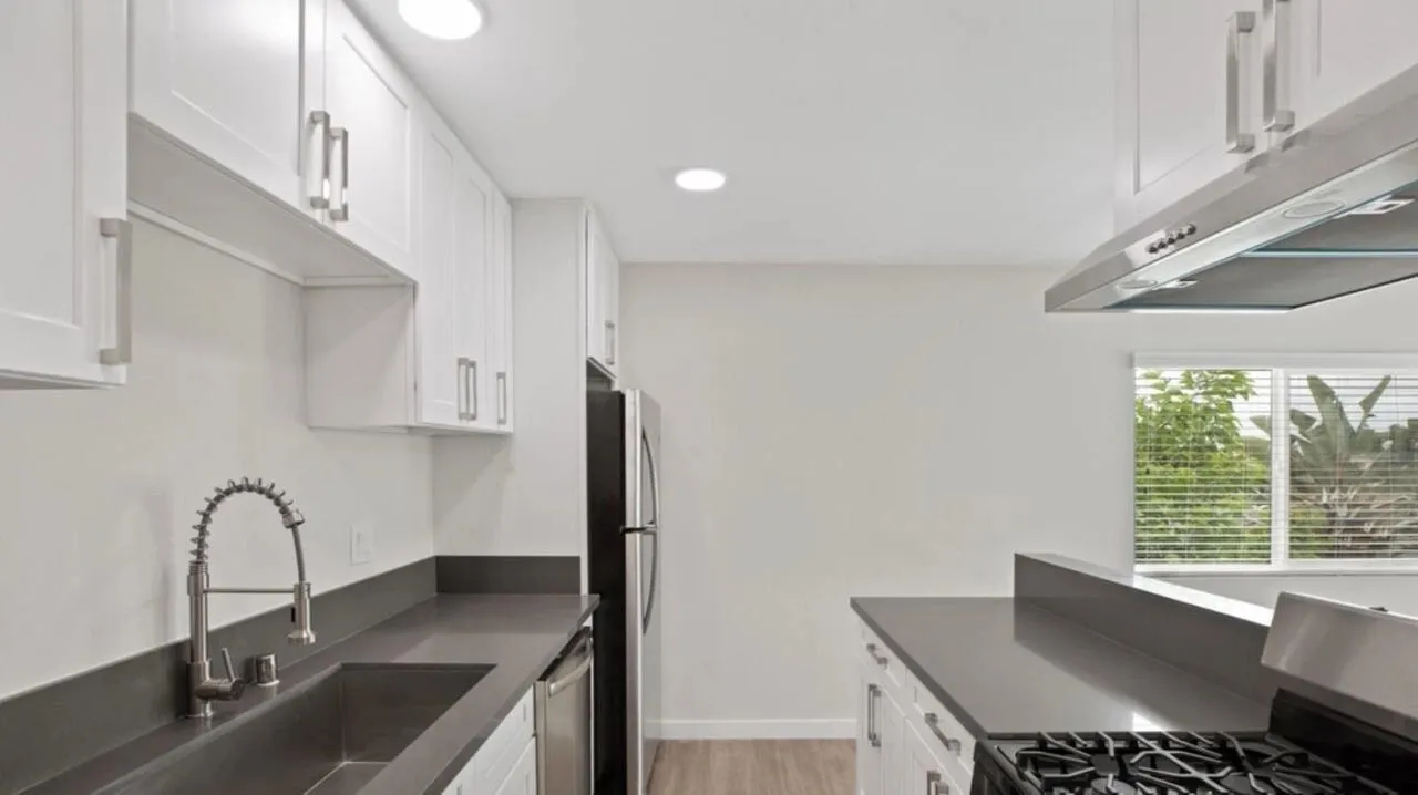 property for rent #8