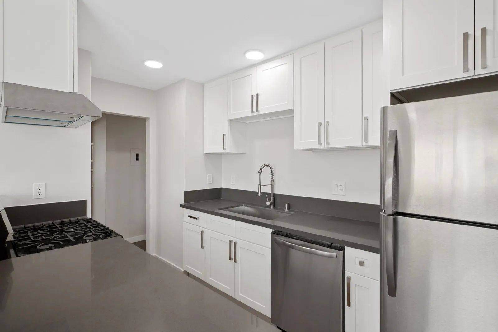 property for rent #10