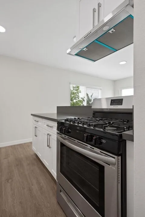 property for rent #12