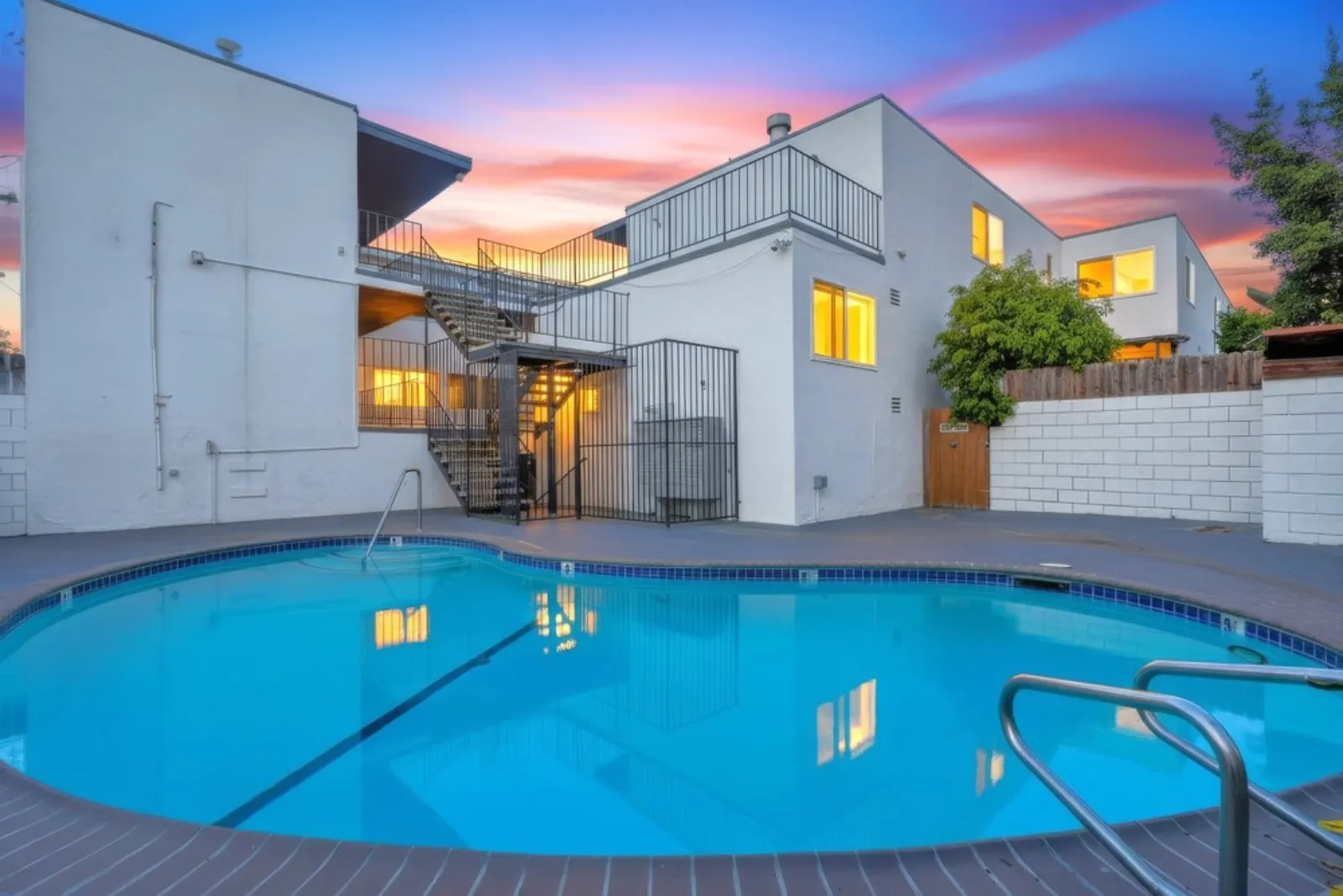 property for rent #12