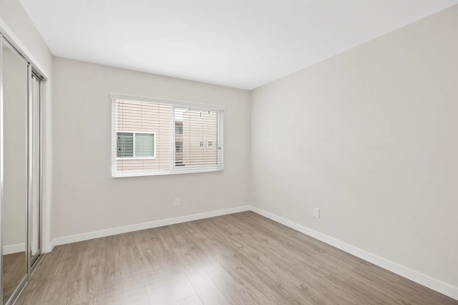 property for rent #18