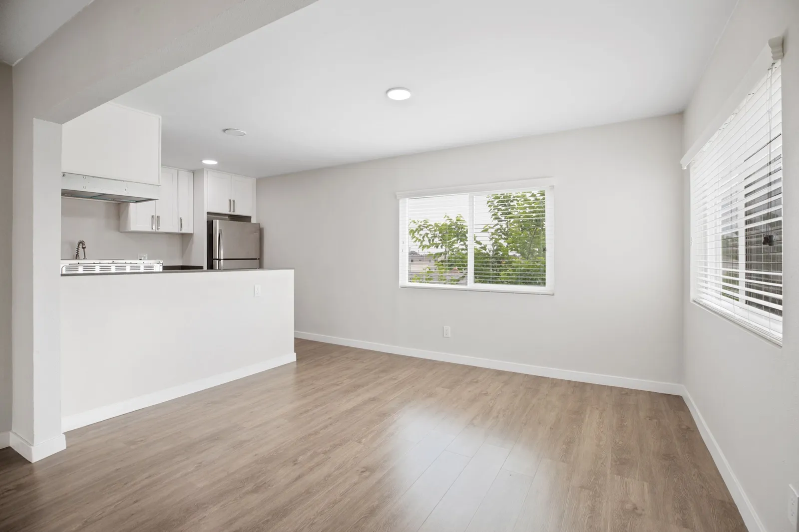 property for rent #9