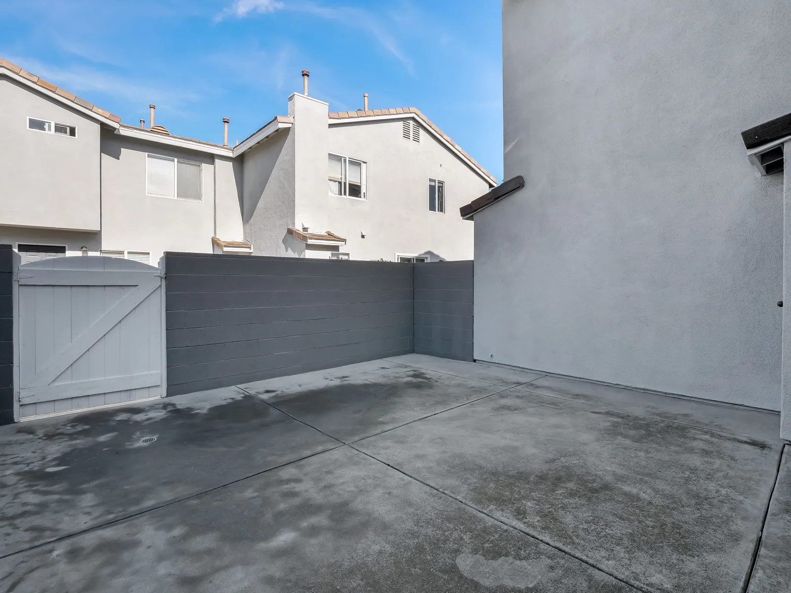 property for rent #14