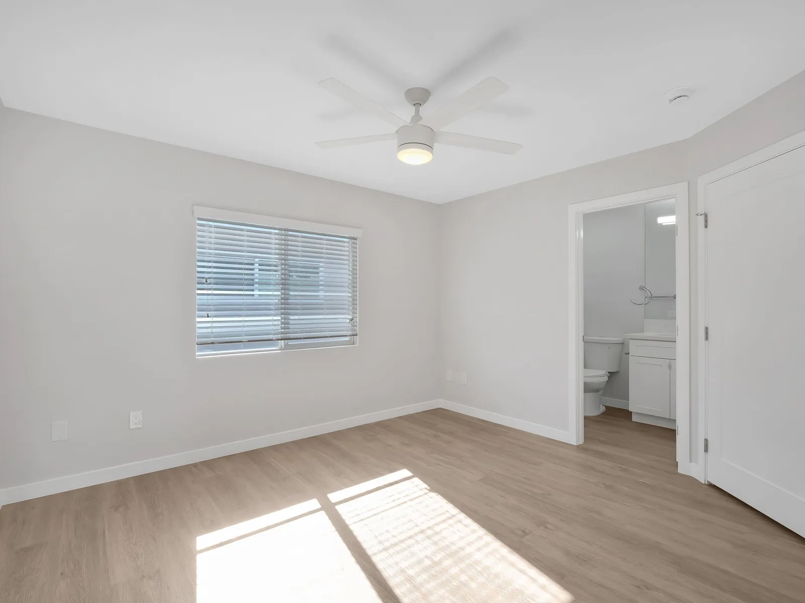 property for rent #10