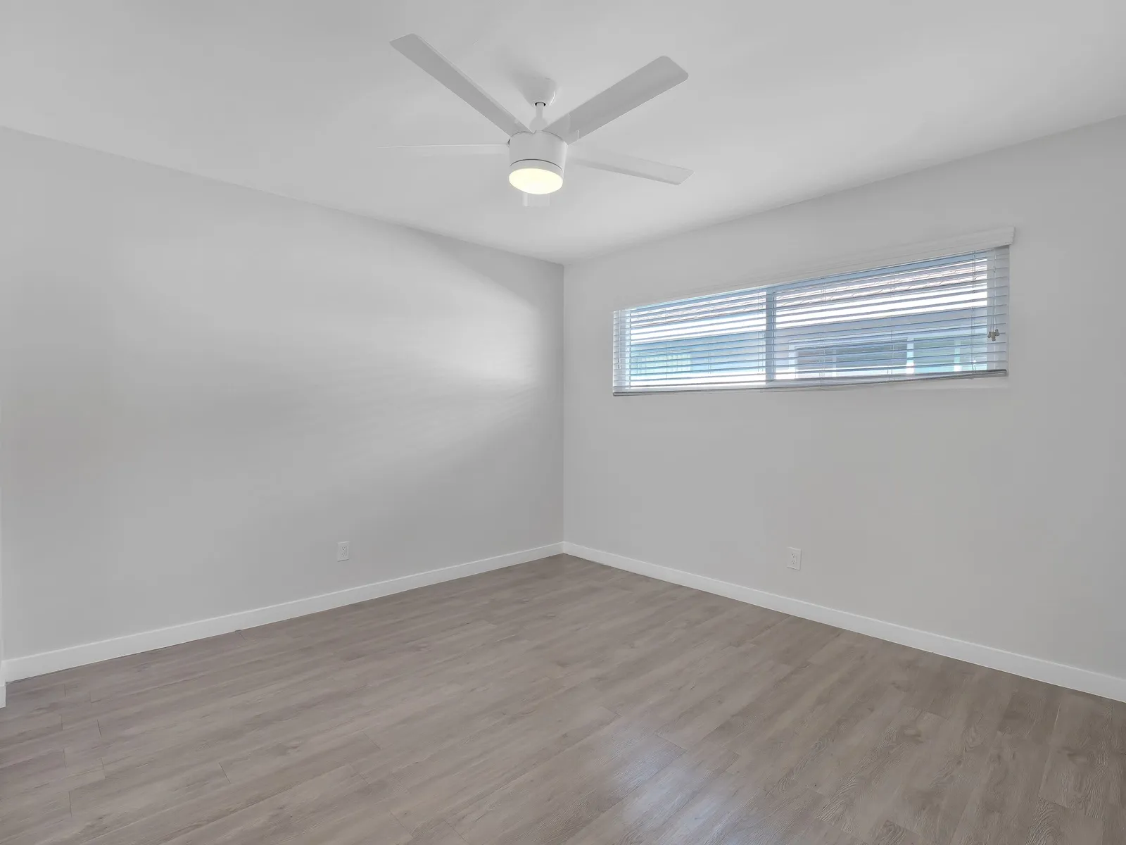 property for rent #11