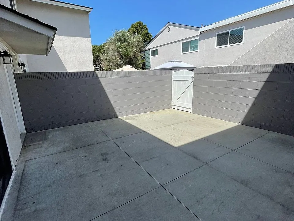 property for rent #8