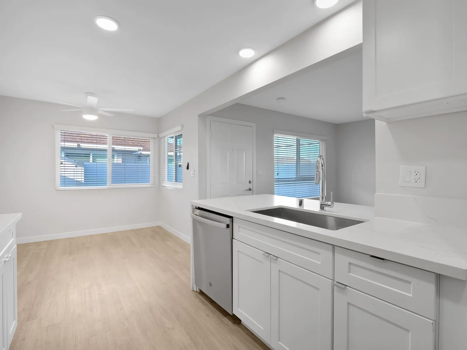 property for rent #4