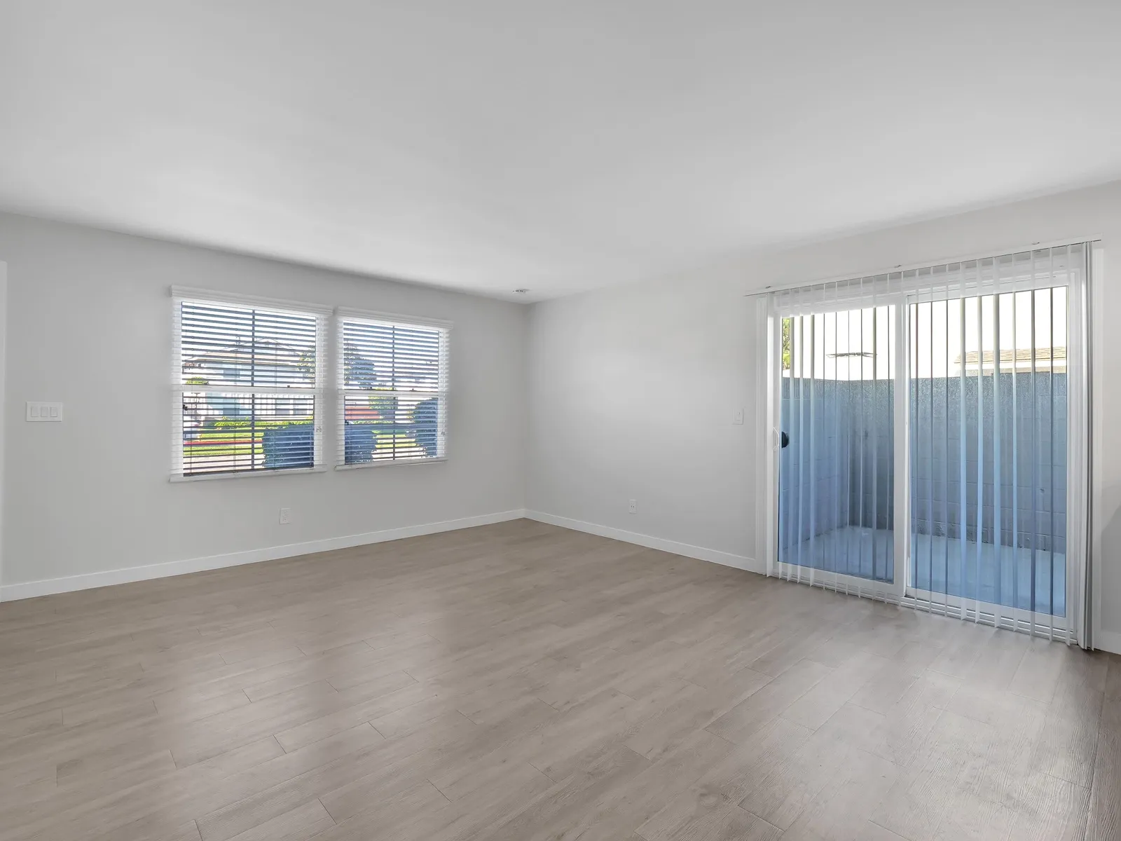 property for rent #11