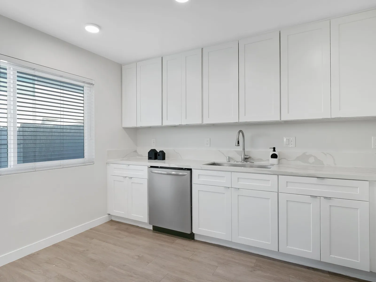 property for rent #4