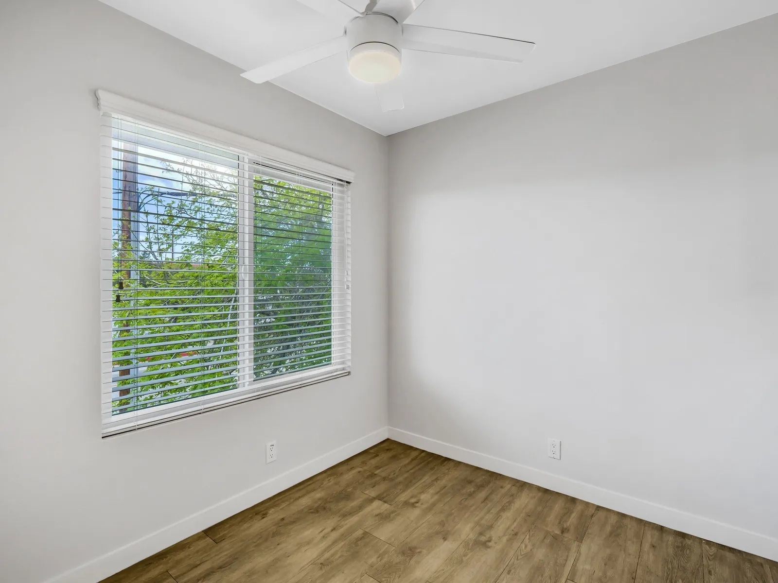 property for rent #9