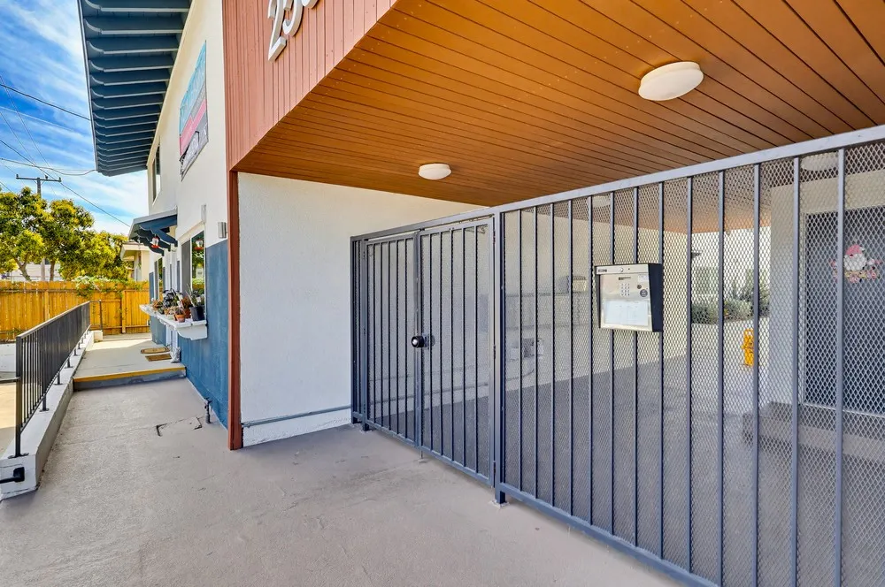 property for rent #3