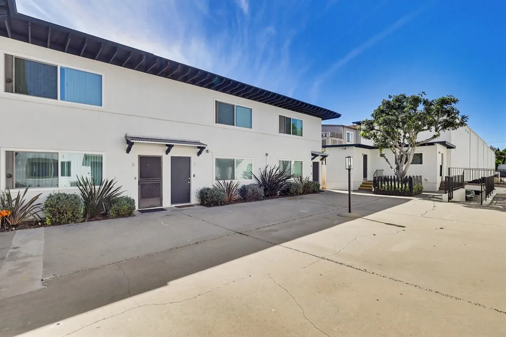 property for rent #9