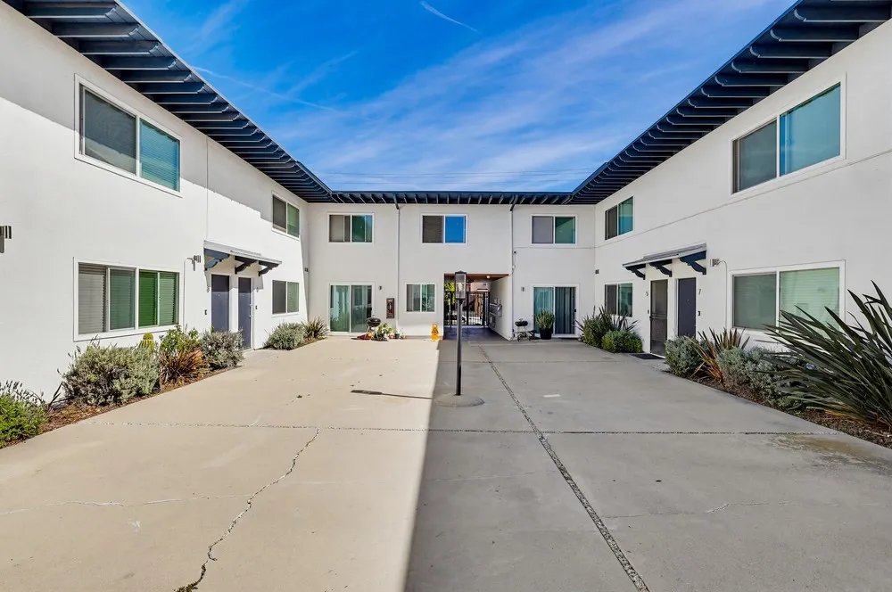 property for rent #7