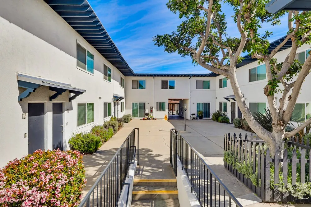 property for rent #5