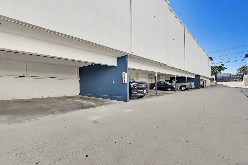 property for rent #19