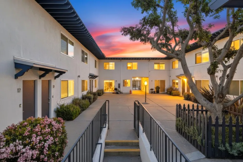 property for rent #4