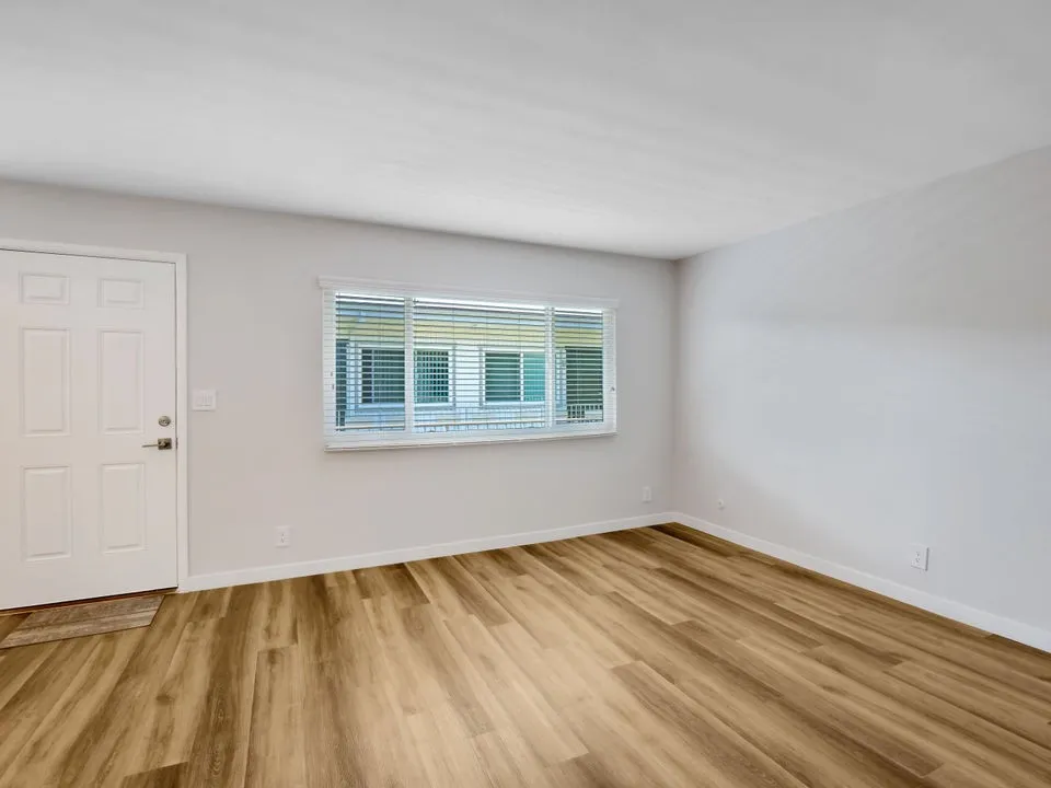 property for rent #25