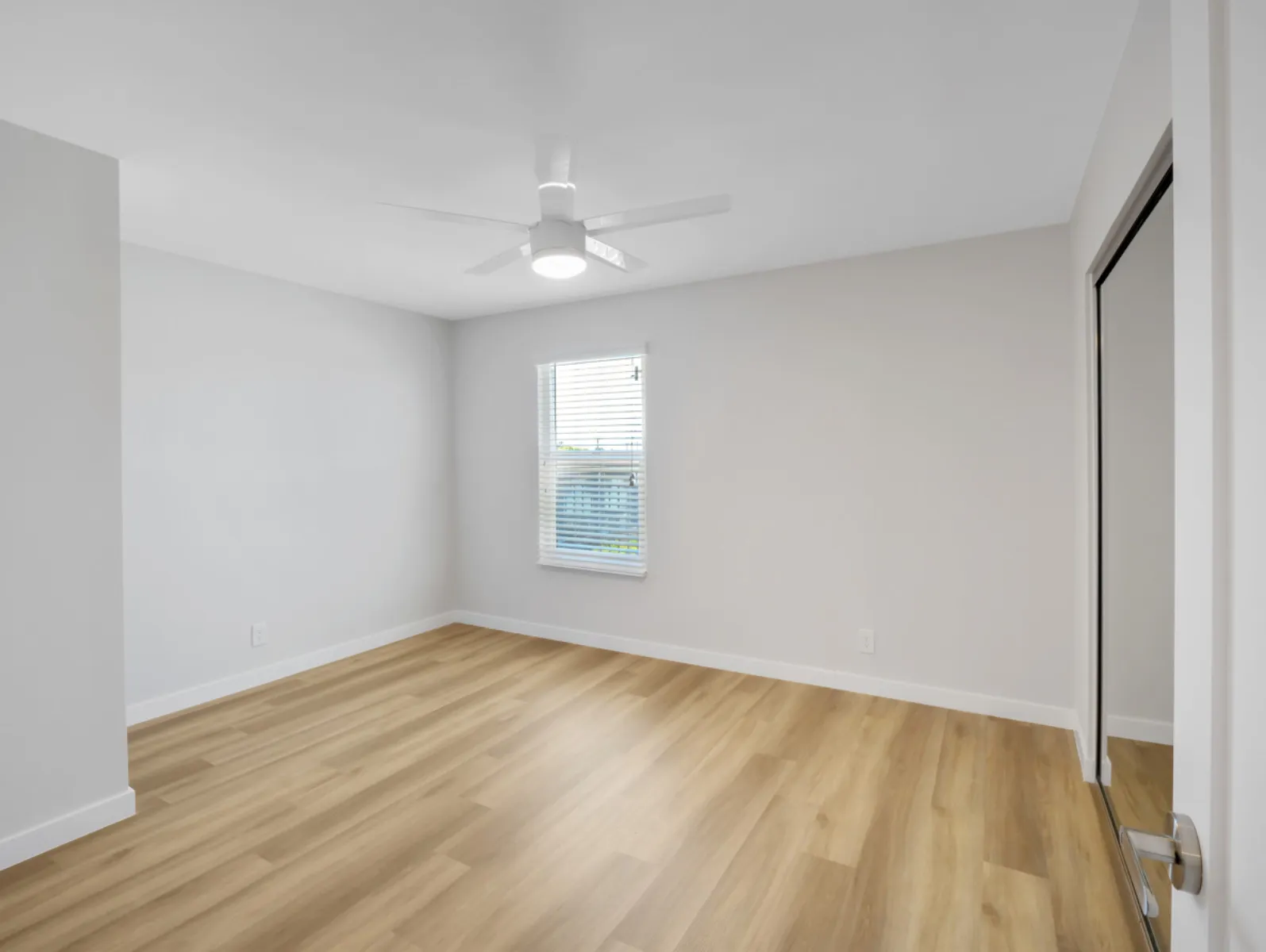 property for rent #11