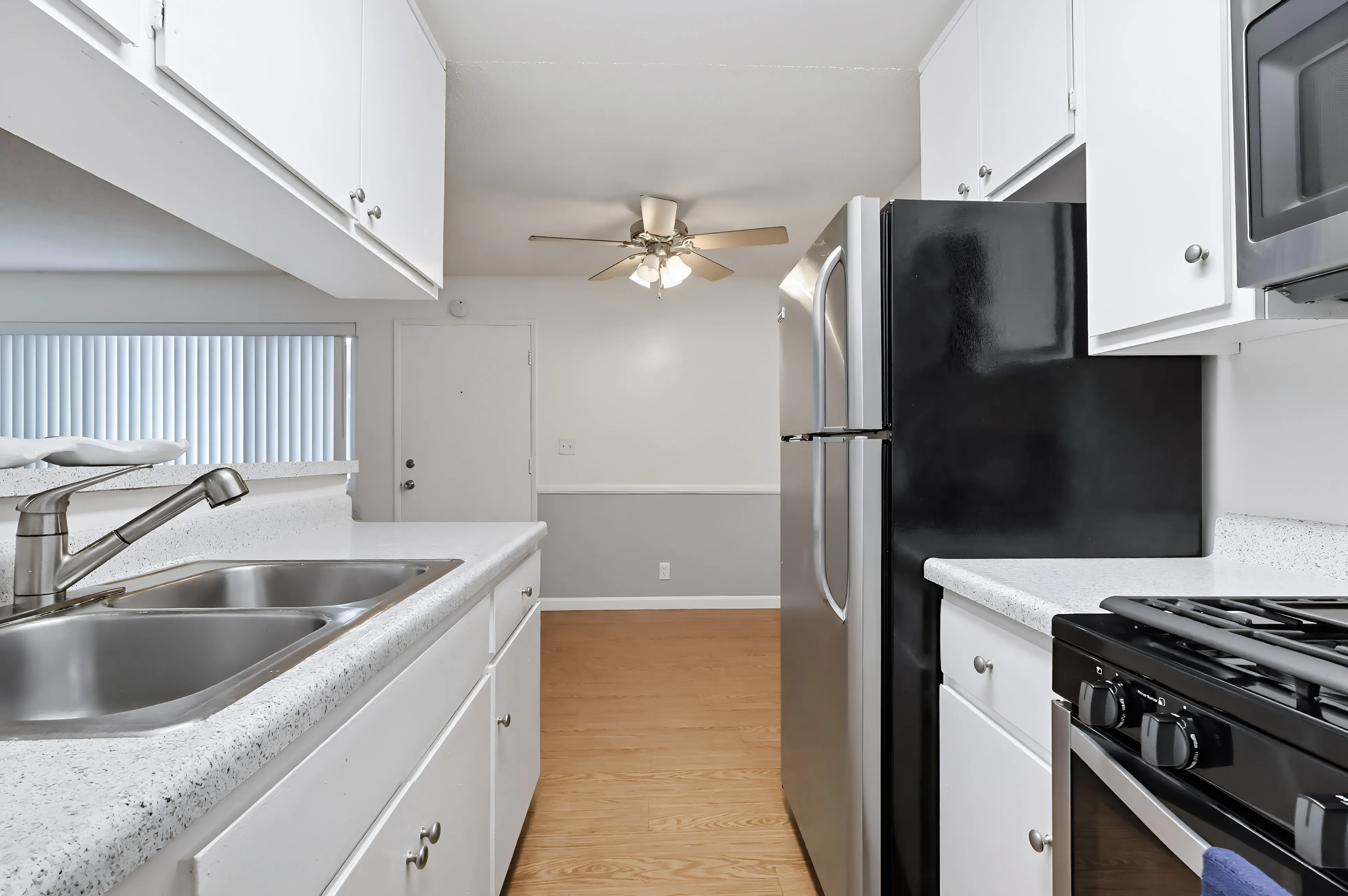 property for rent #1