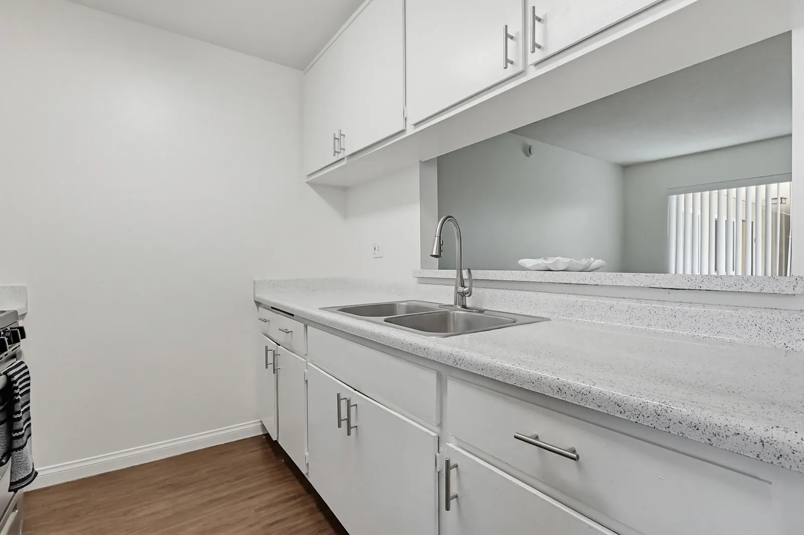 property for rent #4