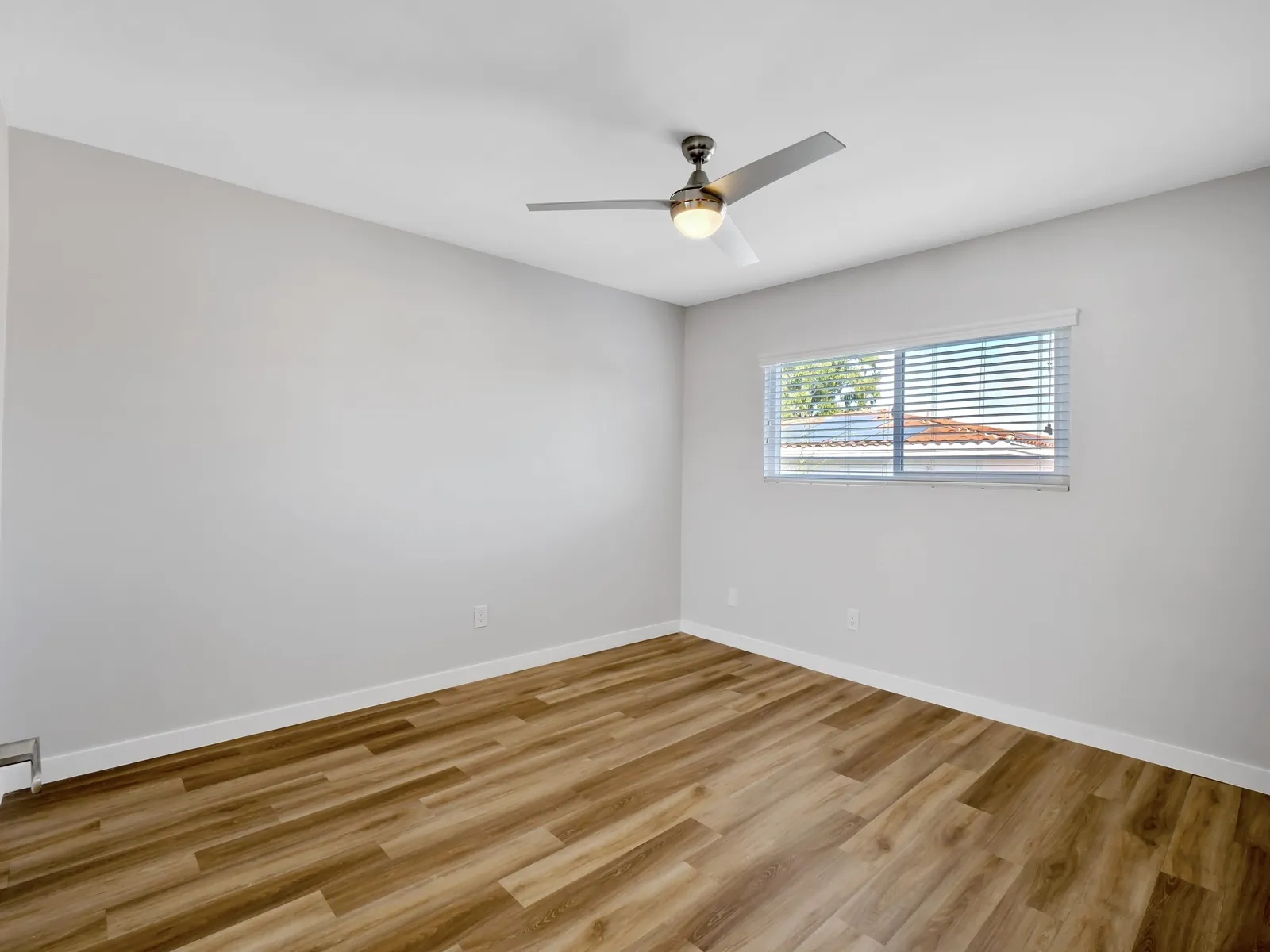 property for rent #19