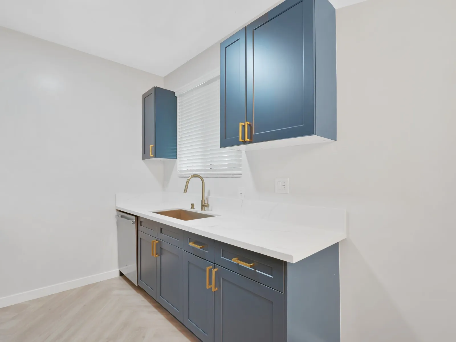 property for rent #1