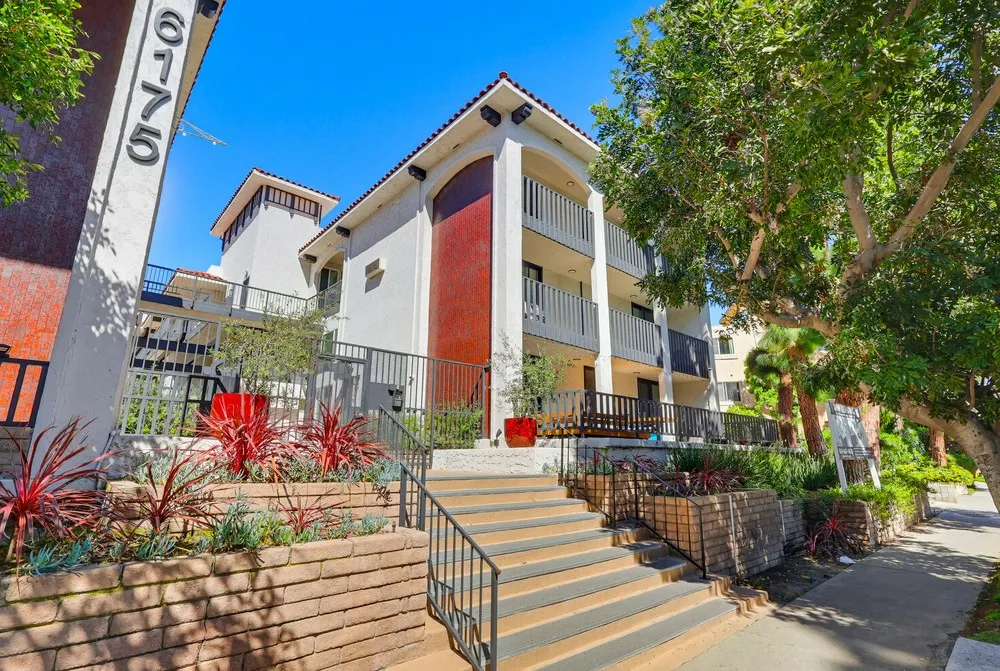 property for rent #13