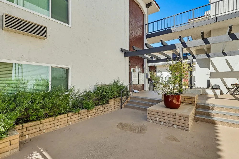 property for rent #16