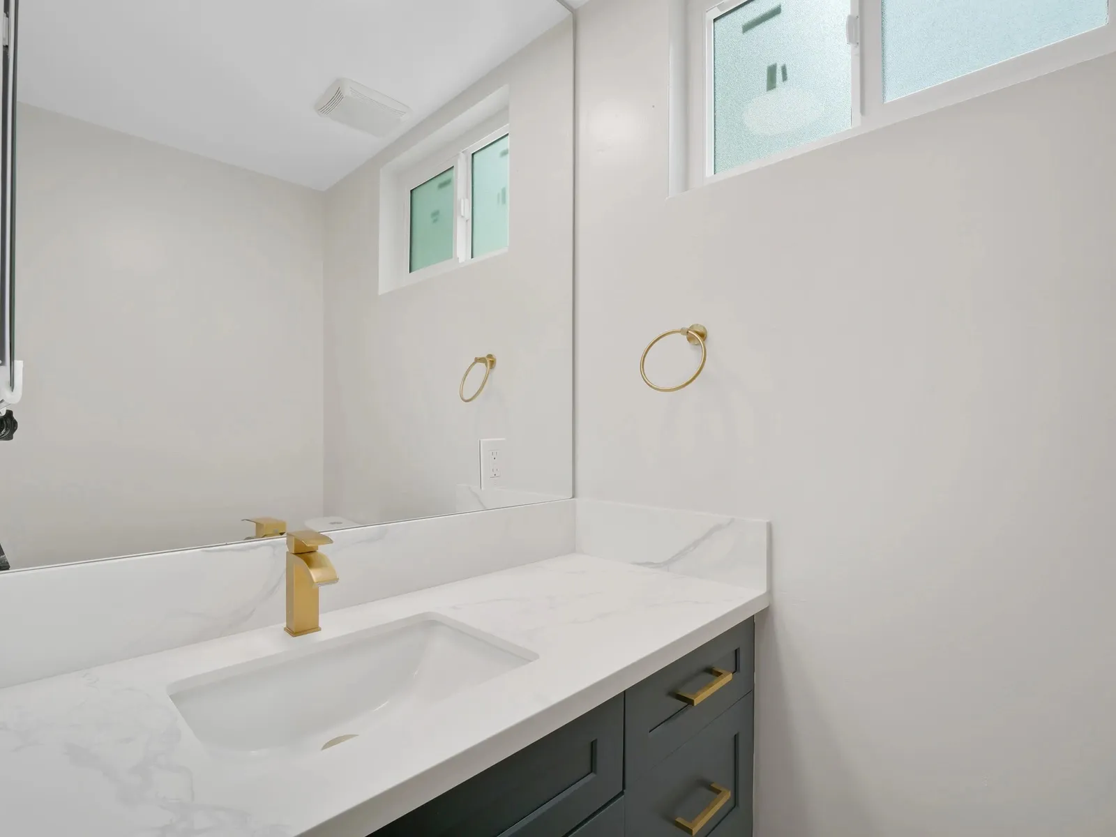 property for rent #21