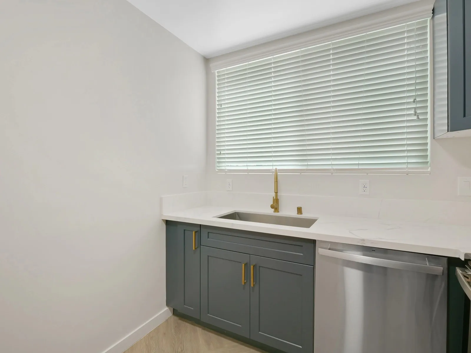 property for rent #22