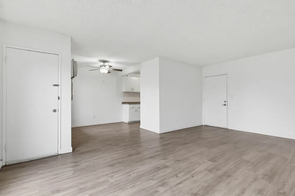 property for rent #13