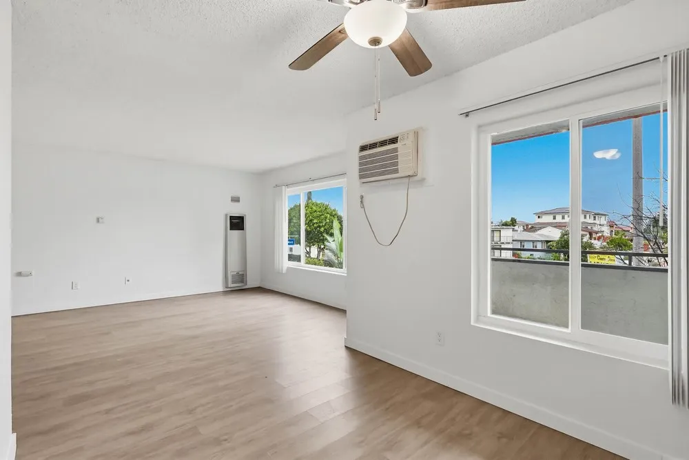 property for rent #8