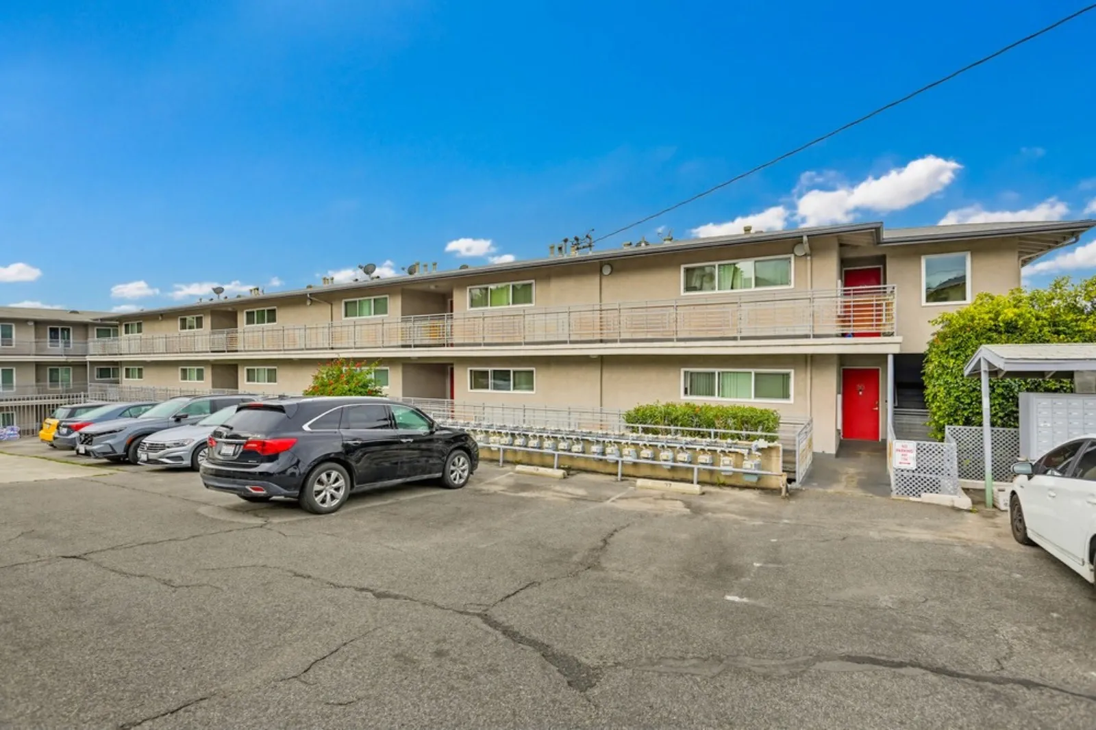 property for rent #9