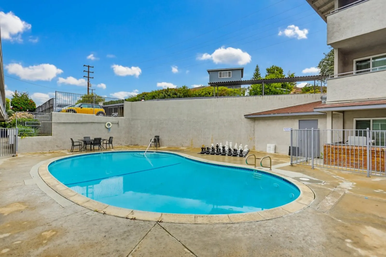 property for rent #7