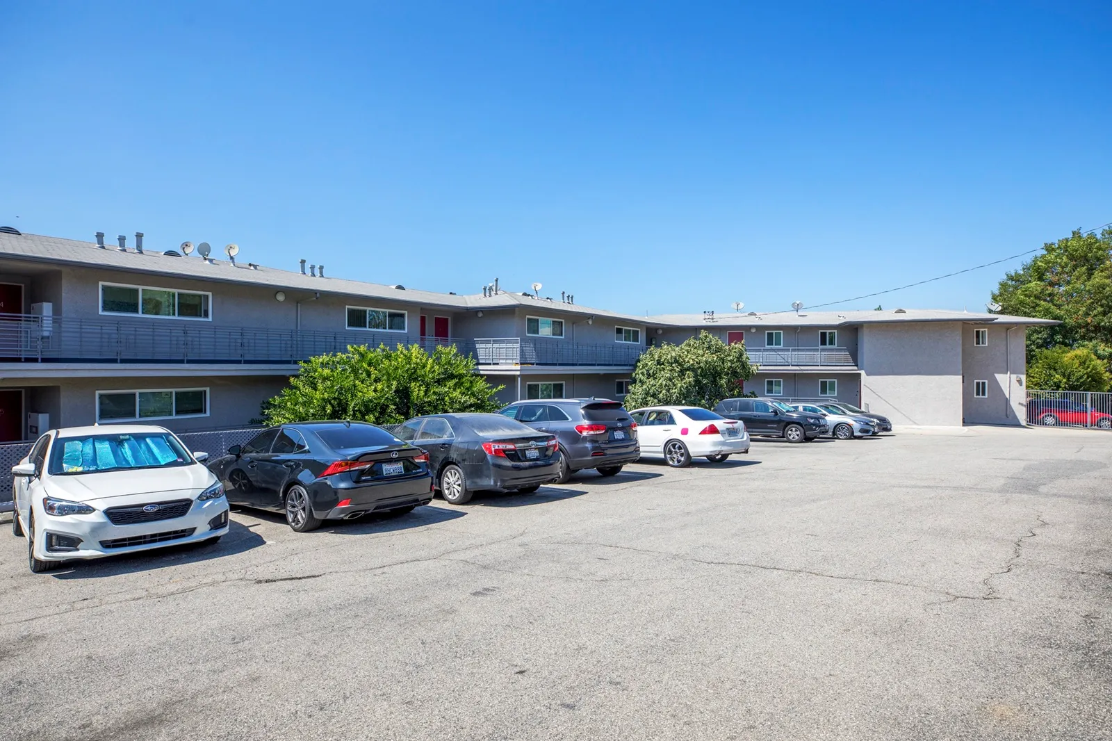 property for rent #10