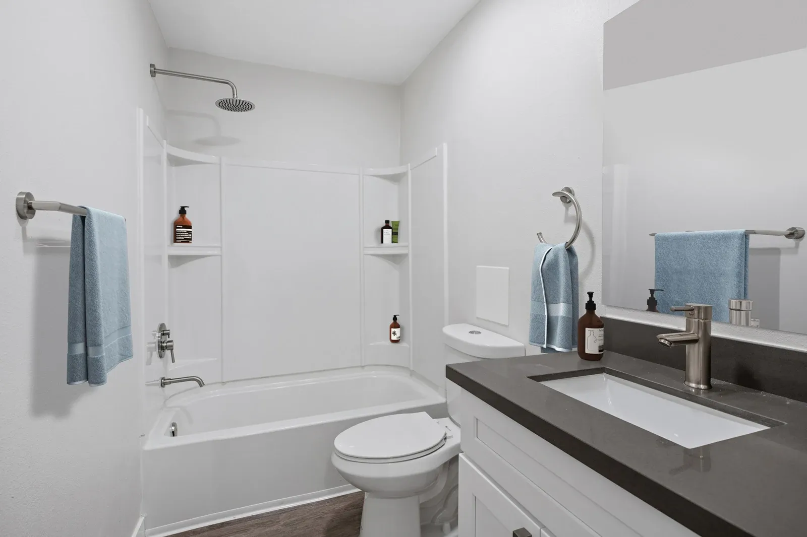 property for rent #19