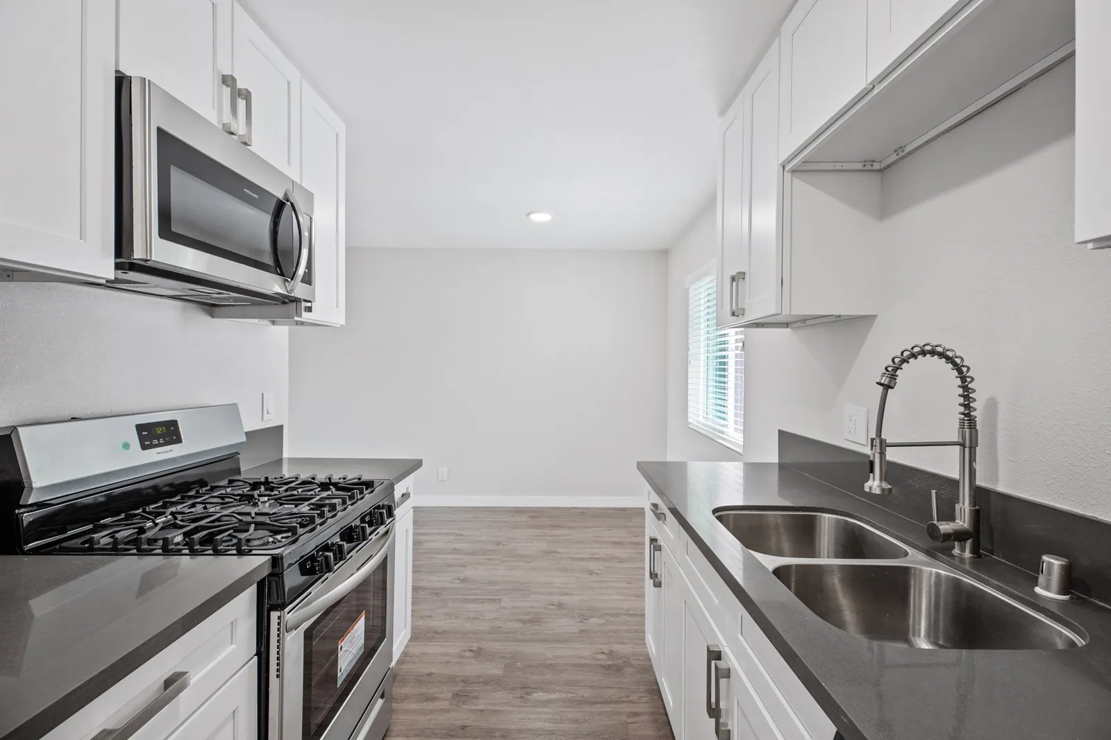 property for rent #15