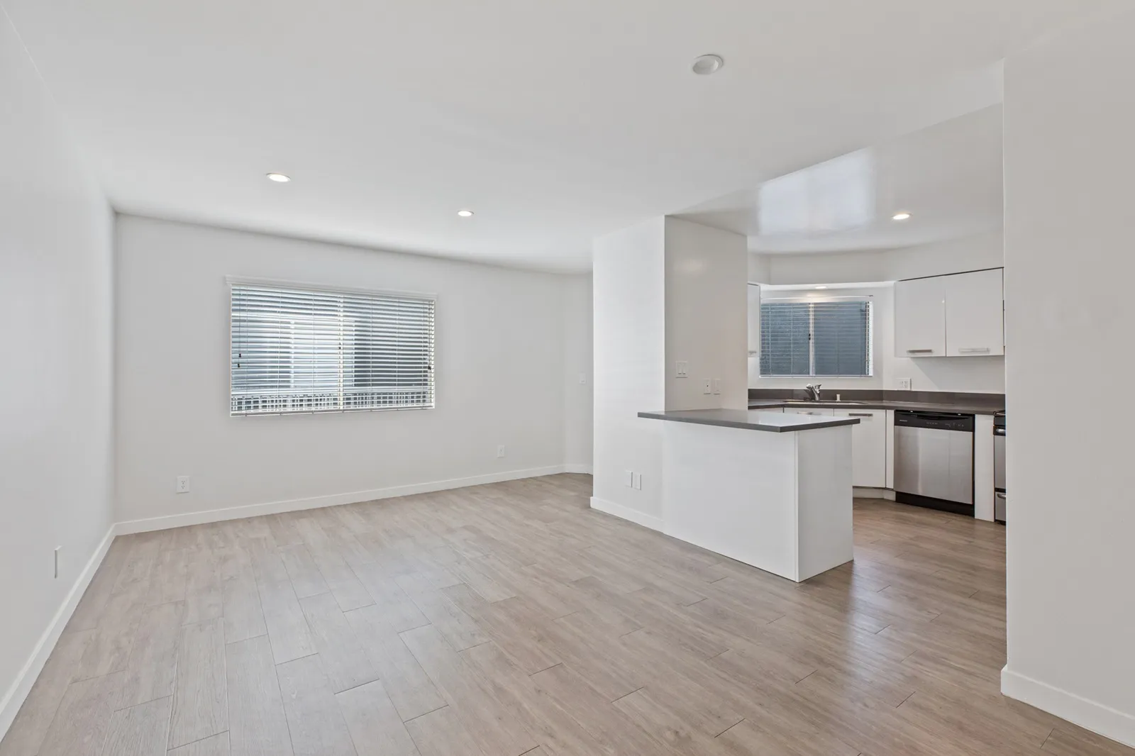 property for rent #8