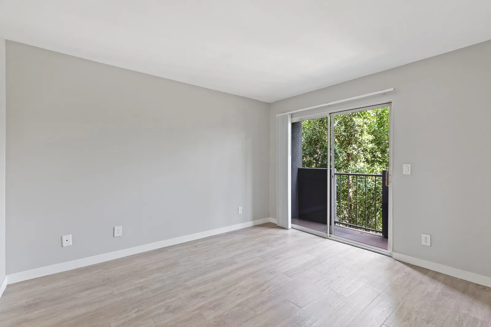 property for rent #9