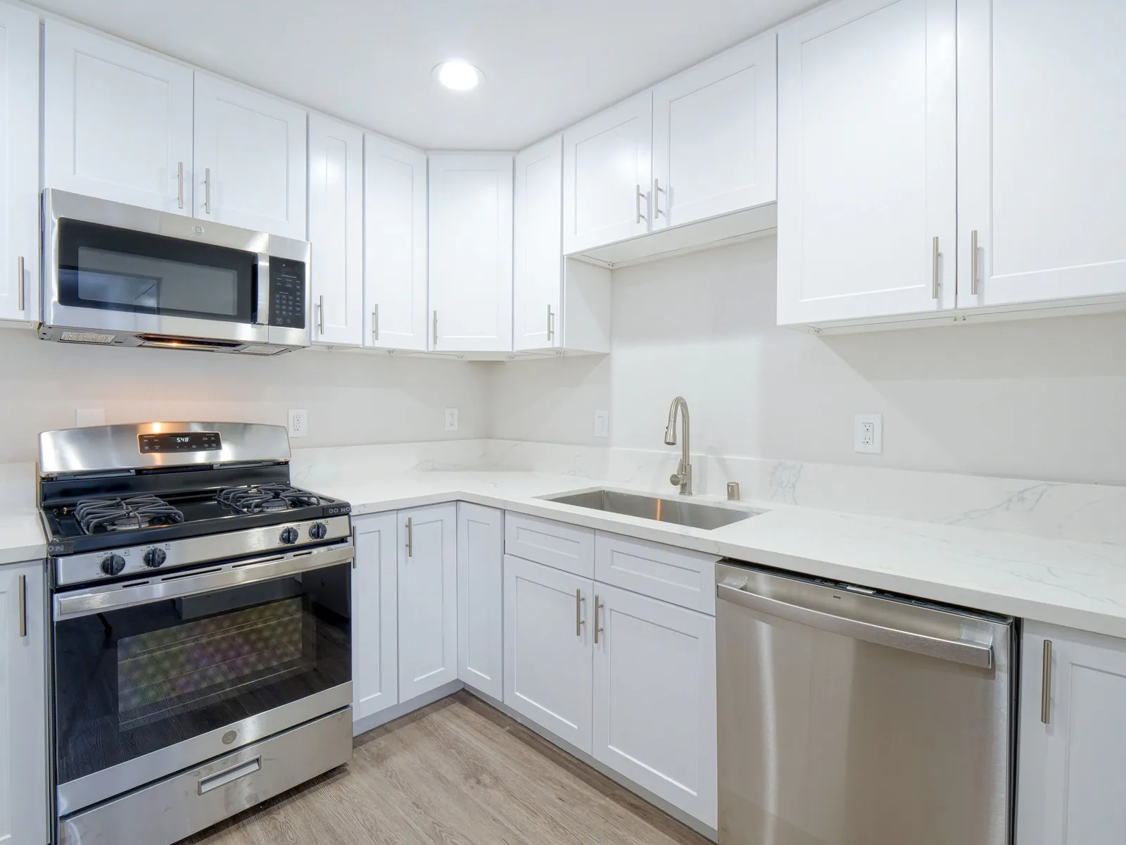 property for rent #13