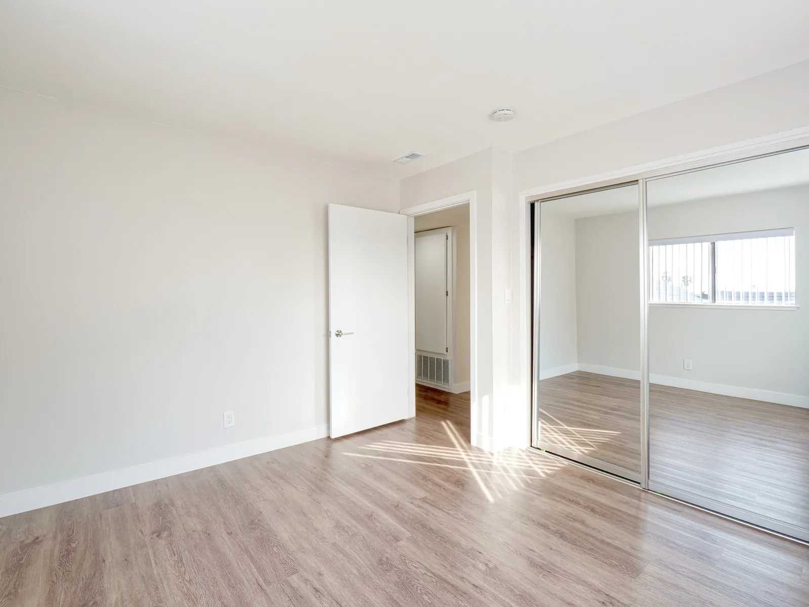 property for rent #20