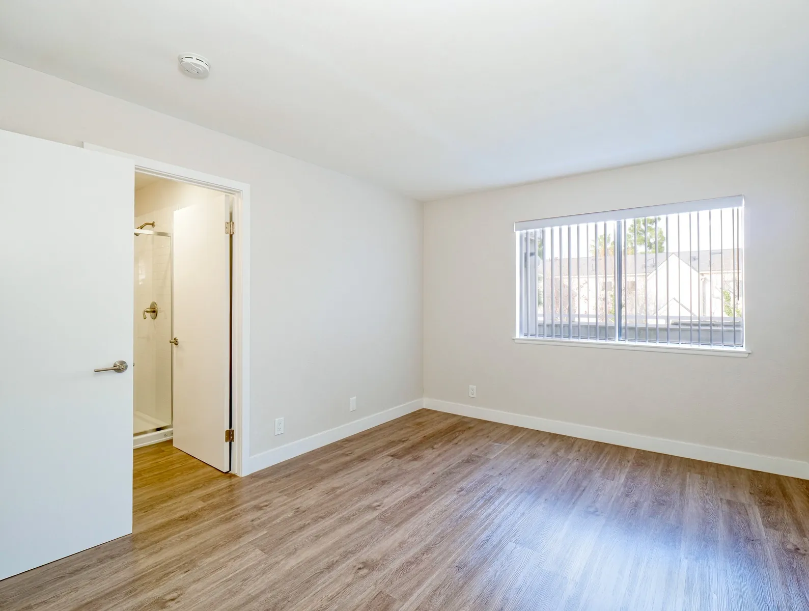 property for rent #8