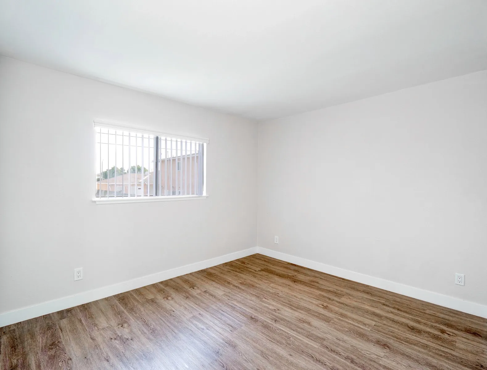 property for rent #14