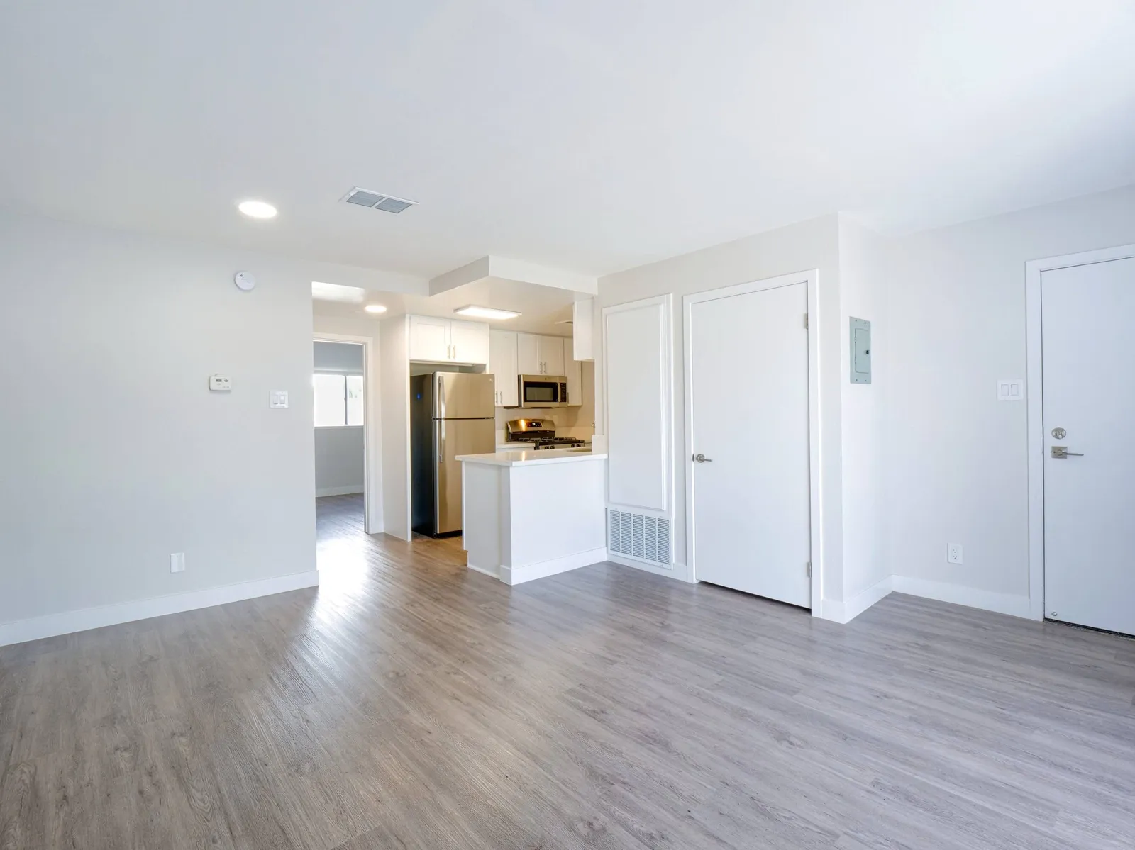 property for rent #11