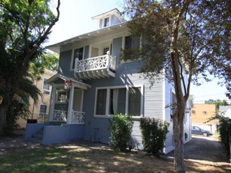 property for rent #1