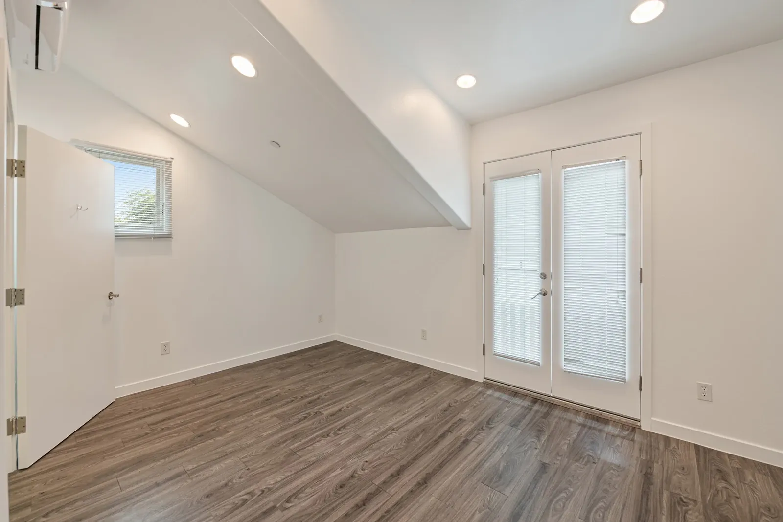 property for rent #9