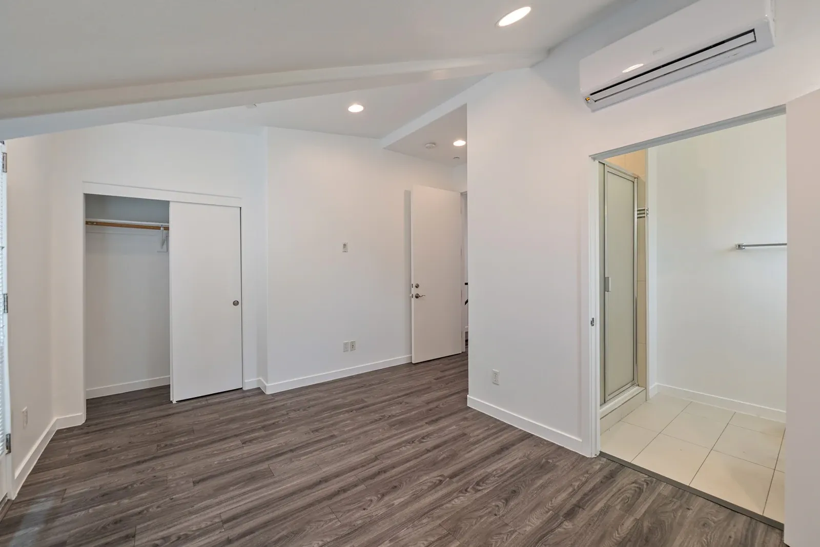 property for rent #10