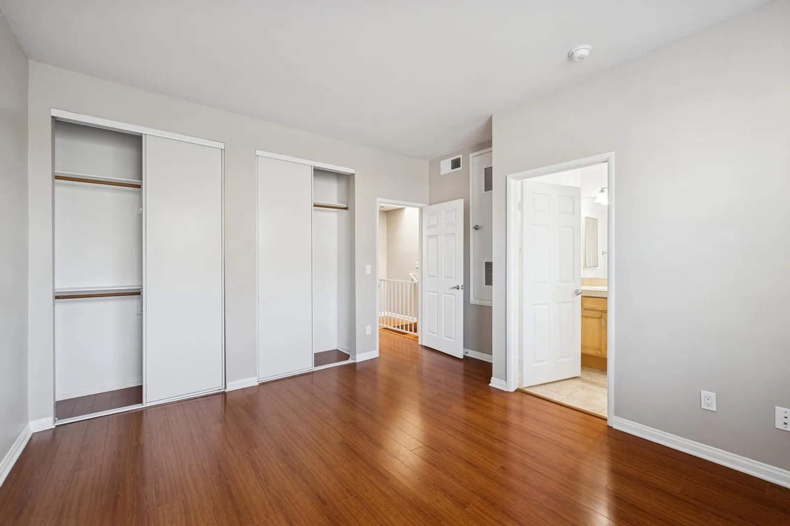 property for rent #11