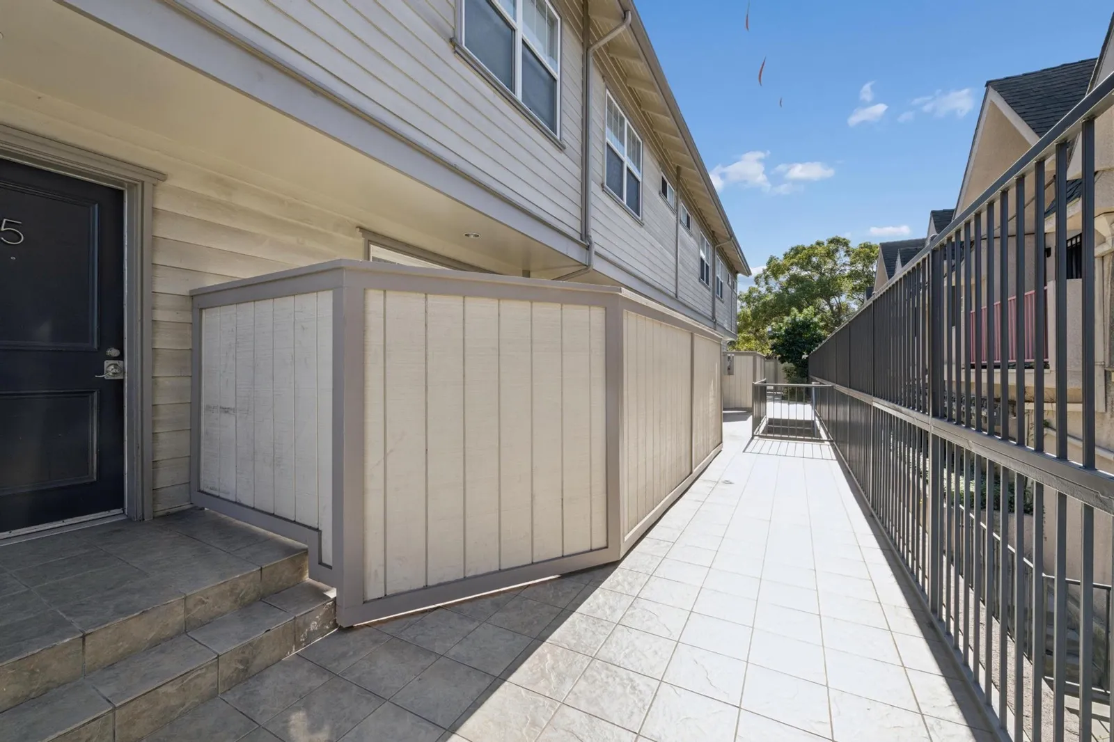 property for rent #19